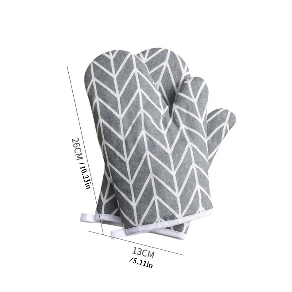 Heat Resistant Oven Mitts Set
