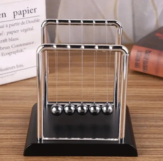 Newton’s Cradle Steel Ball Desktop Toy